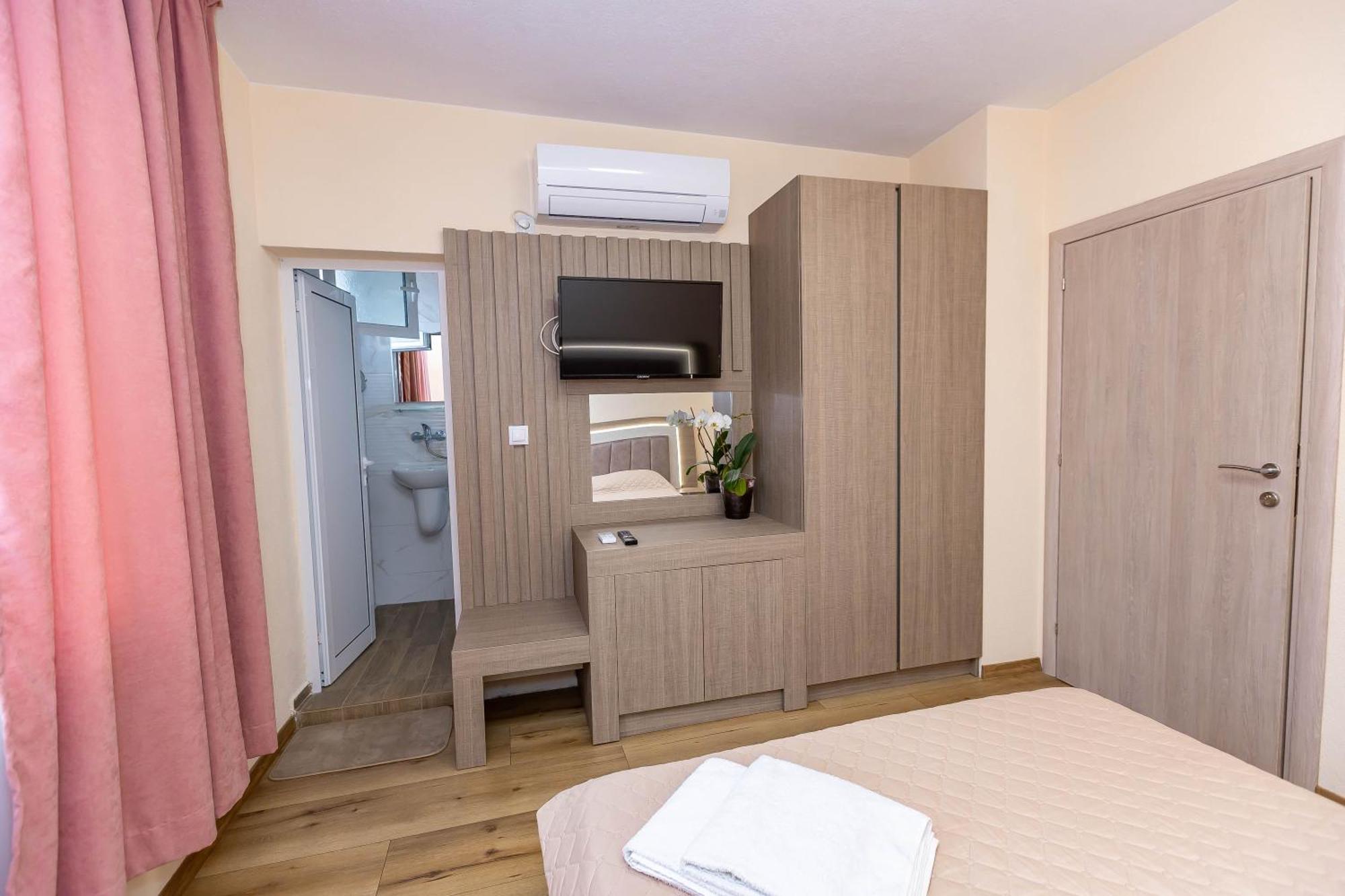 Family Hotel Ambrozia Сандански Экстерьер фото